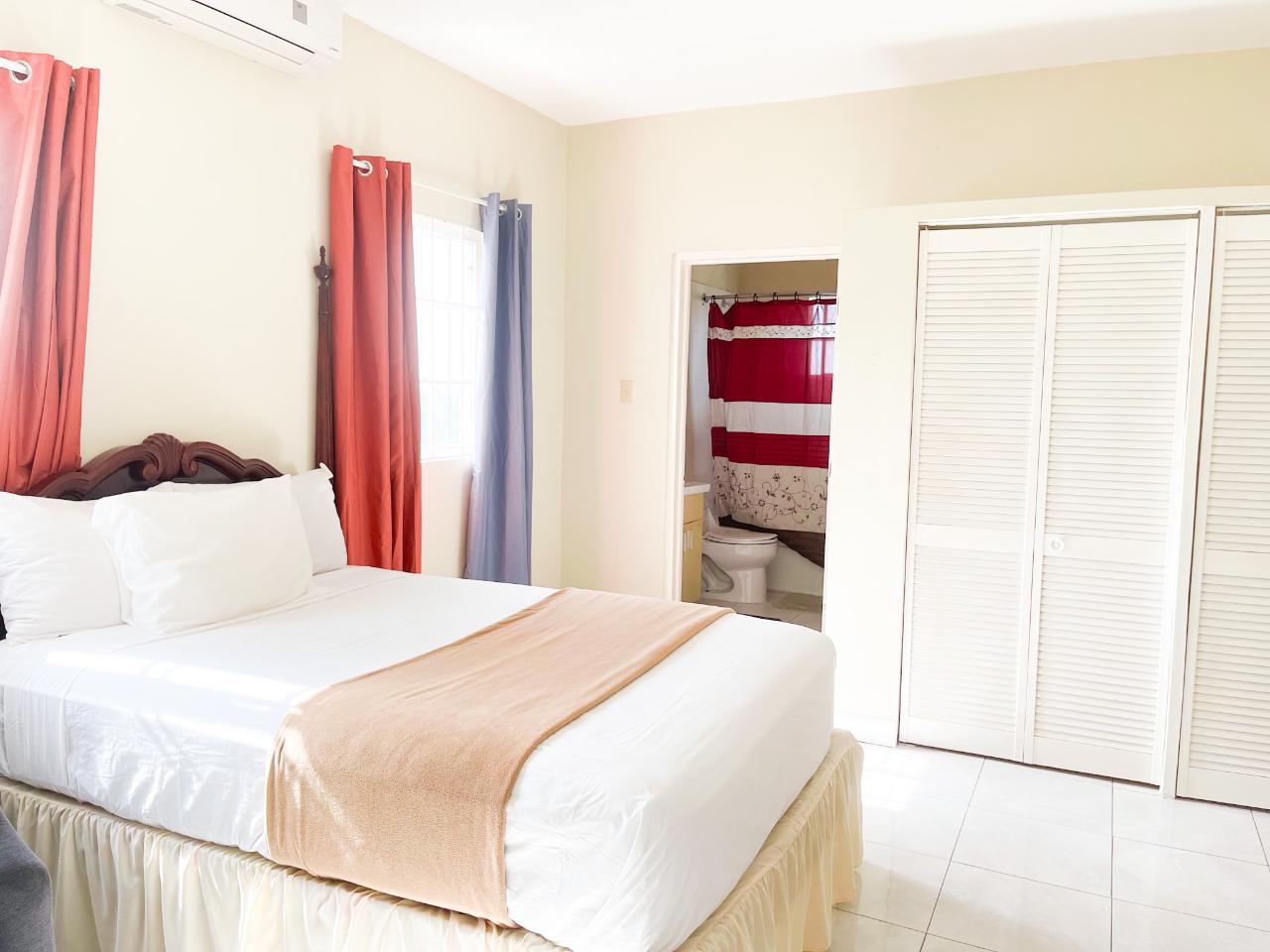 Apartment For Rent IRONSHORE MONTEGO BAY, Montego Bay 1,500 Keez