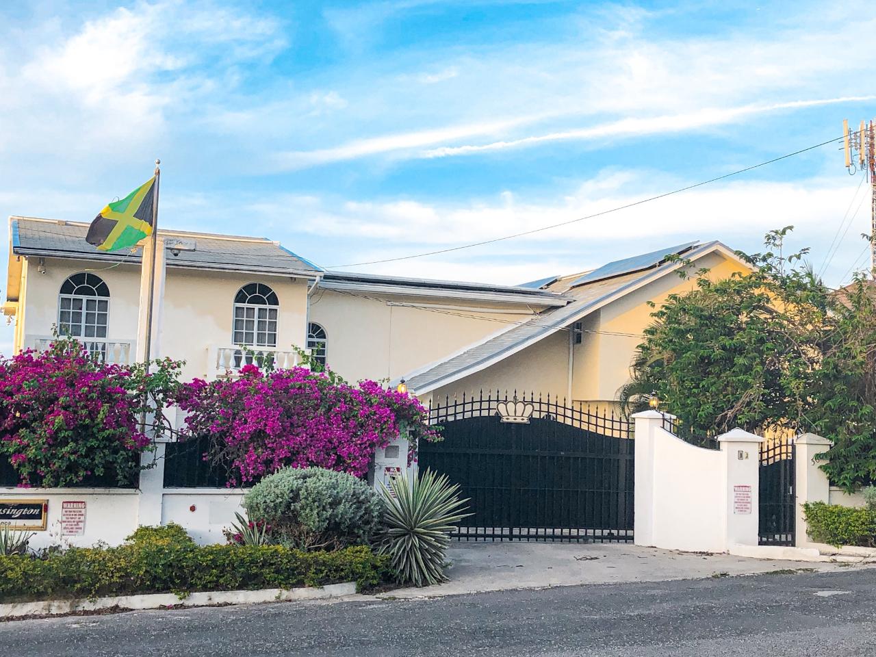 Apartment For Rent IRONSHORE MONTEGO BAY, Montego Bay 1,400 Keez