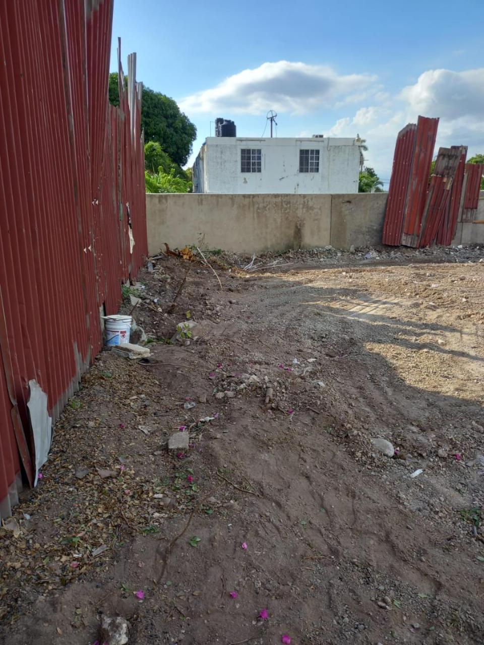 Commercial Lot For Sale MERRICK AVENUE, Kingston 8 1,300,000 Keez