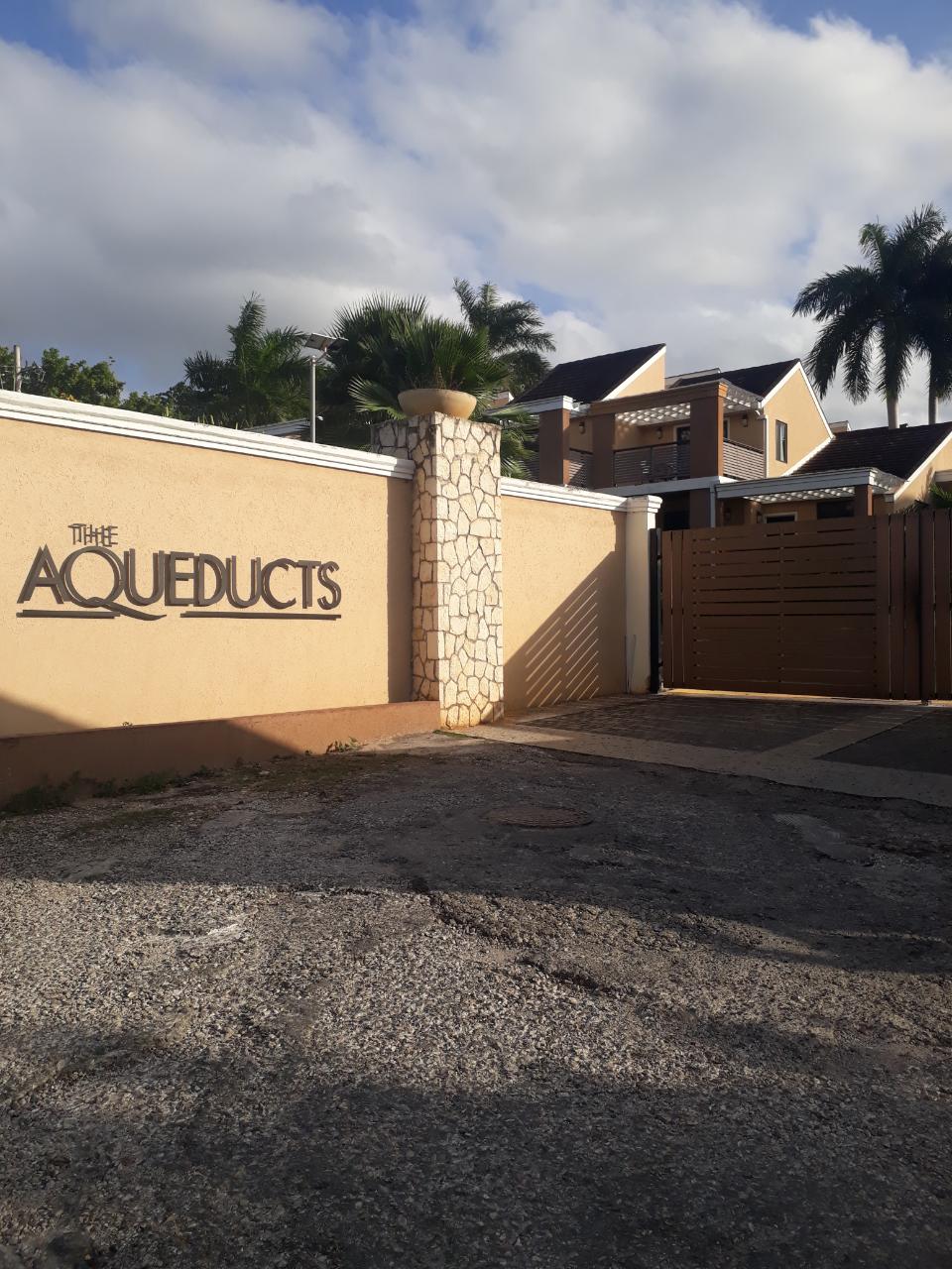 Townhouse For Sale LITTLE BAY COUNTRY CLUB, Negril 449,000 Keez