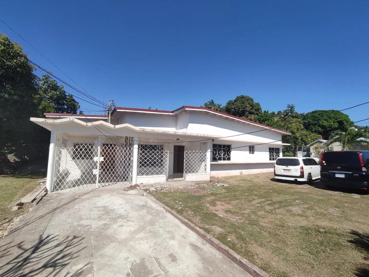 House For Rent BURBANK AVENUE, Kingston 19 120,000 Keez