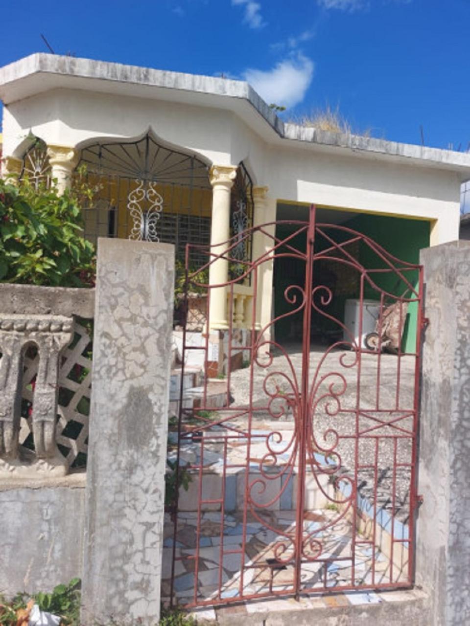 House For Sale CORNWALL COURTS, Montego Bay 20,000,000 Keez
