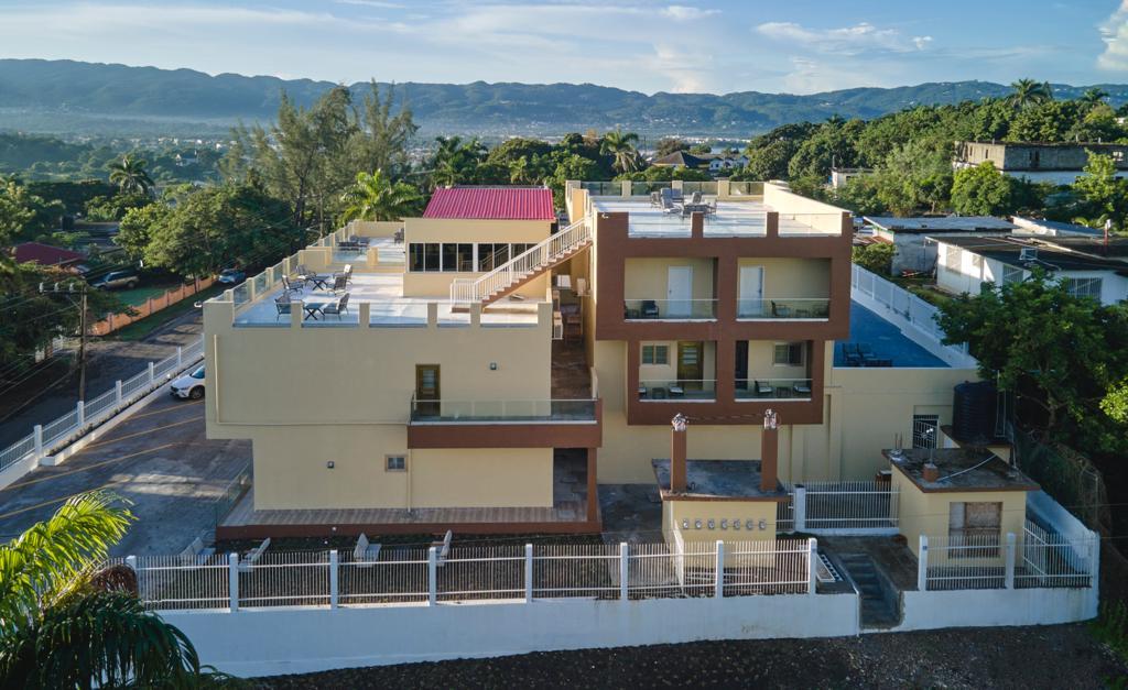 Apartment For Rent 15 LEADERS AVE, ST. JAMES, Montego Bay 2,500 Keez