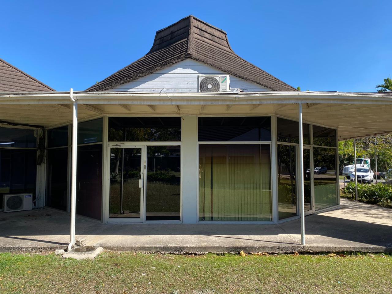 Offices / Commercial Bldg For Rent FREEPORT SHOPPING CENTRE, ST. JAMES