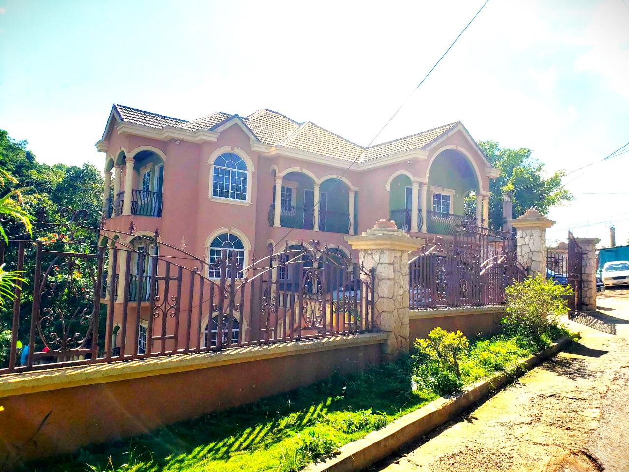 House For Sale GREENVALE DISTRICT, HATFI, Mandeville 50,000,000 Keez