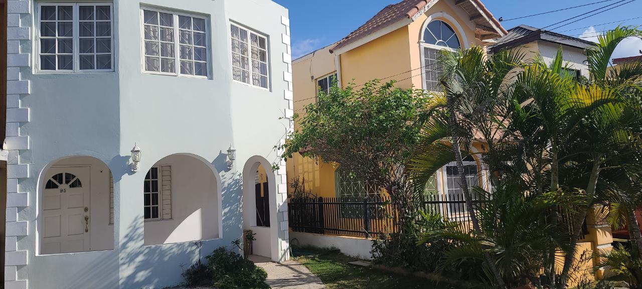 Townhouse For Sale ALMOND DRIVE, BRIDGEVIEW, Bridgeport 28,000,000