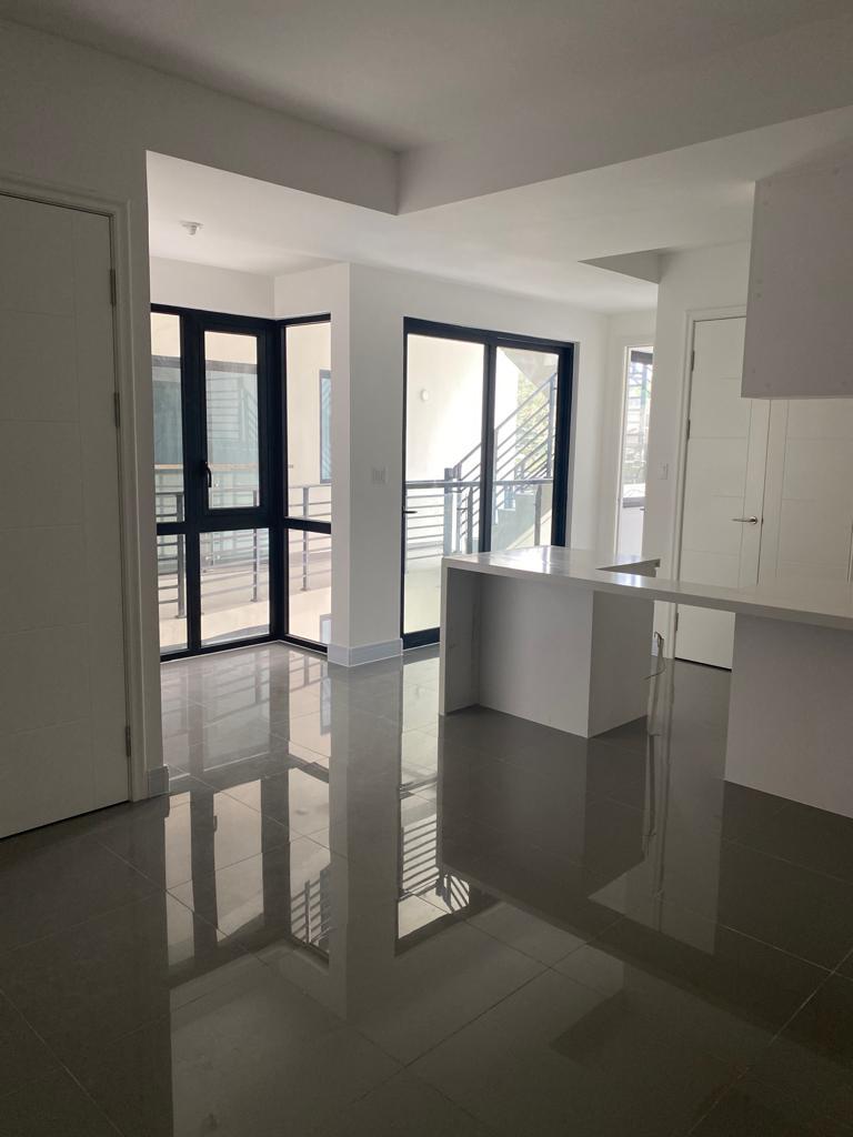 Apartment For Sale WELLINGTON DRIVE, Kingston 6 34,000,000 Keez