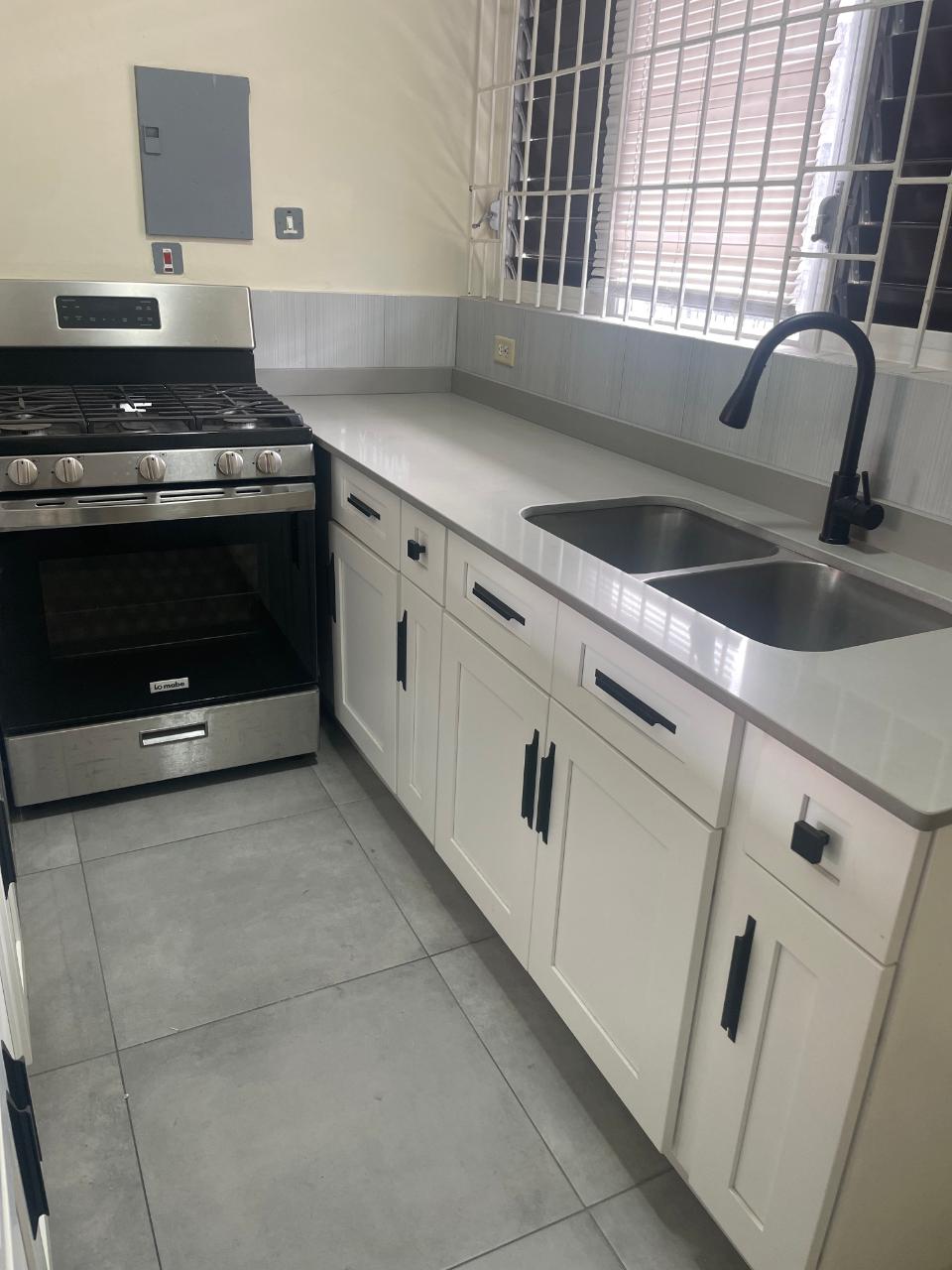 Apartment For Rent HOPE ROAD, Kingston 6 120,000 Keez