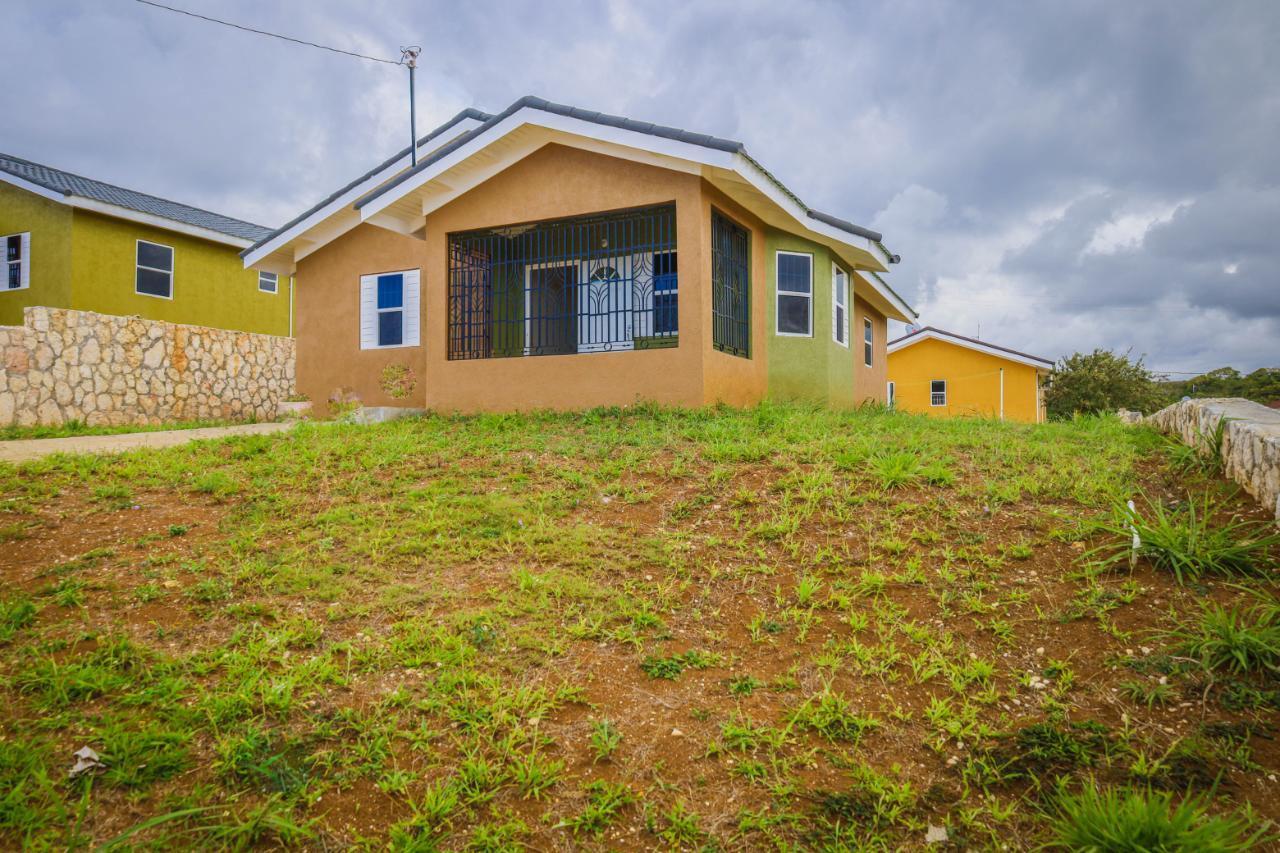 House For Rent STONEBROOK MANOR, Falmouth 100,000 Keez