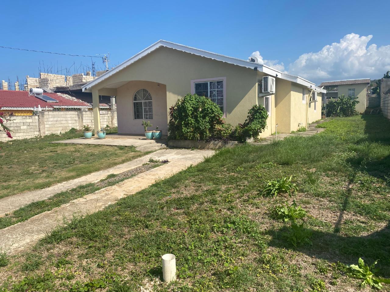 House For Sale CORAL SPRING, Falmouth 35,000,000 Keez