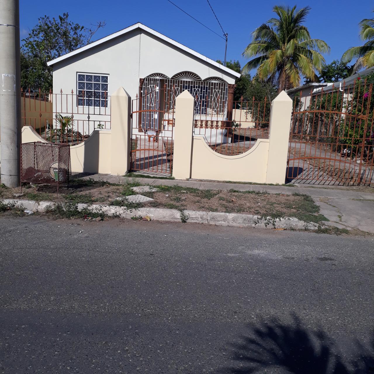 House For Rent BAYSWATER CRS WHITE WATER, Old Harbour 60,000 Keez