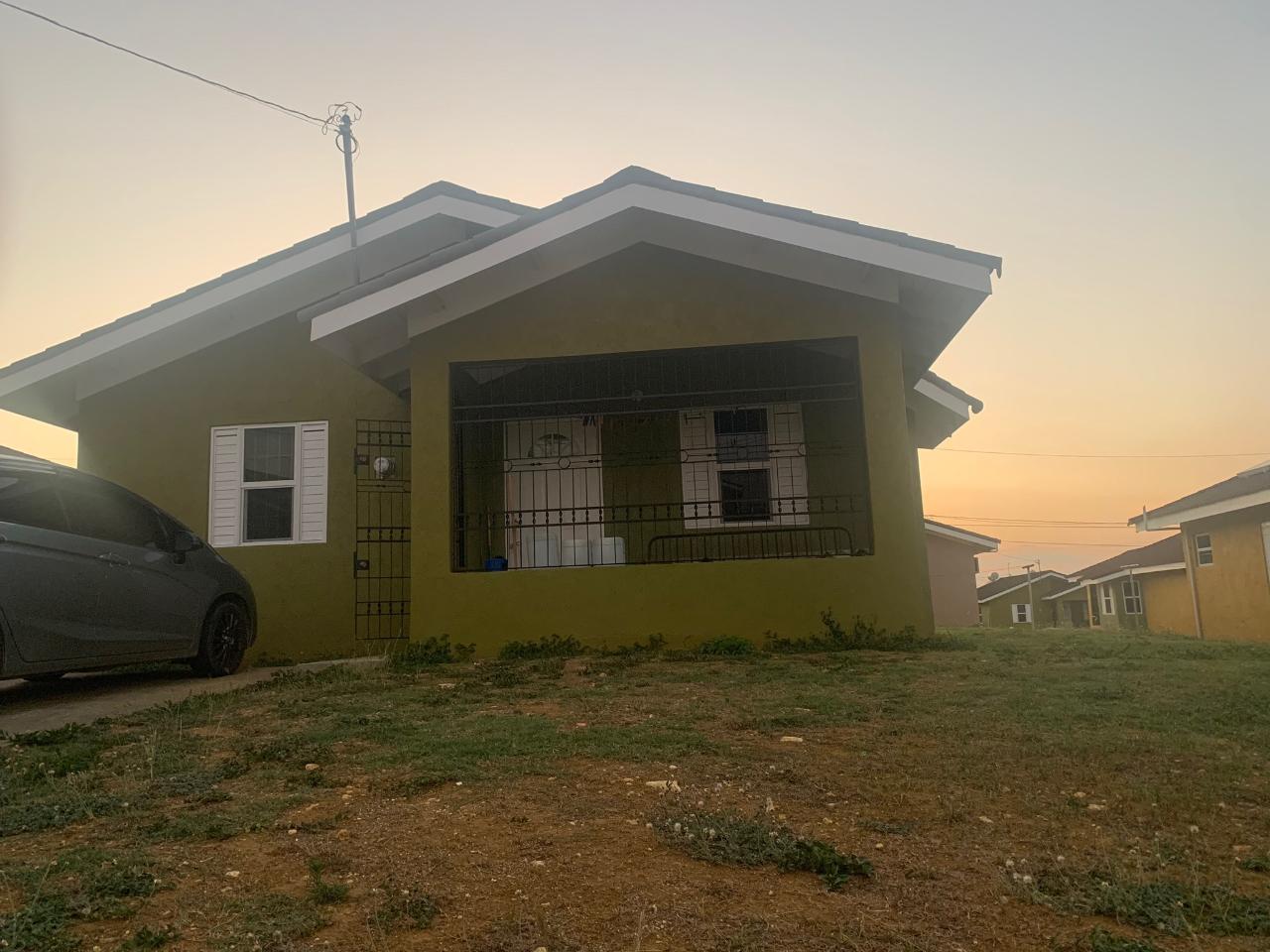House For Rent STONEBROOK MANOR, Falmouth 1,300 Keez