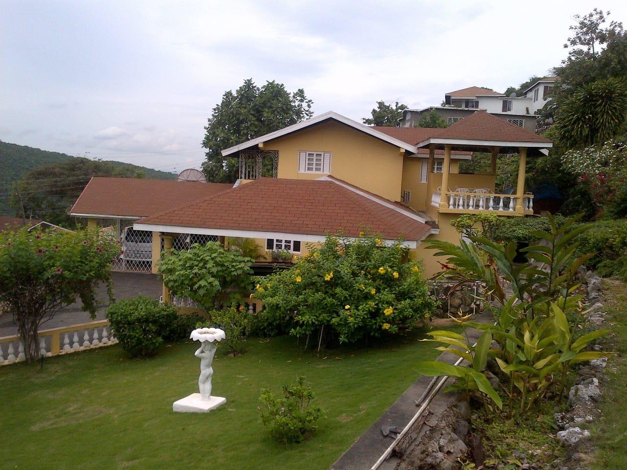 House For Sale BELVEDERE ROAD RED HILLS, Red Hills 75,000,000 Keez