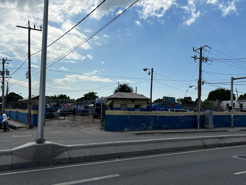 Commercial Lot For Rent HAGLEY PARK ROAD, Kingston 11 15,000 Keez