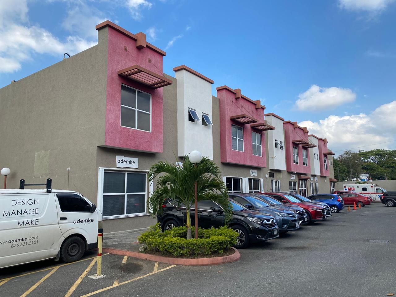 Offices / Commercial Bldg For Sale BARBICAN BUSINESS CENTRE, Kingston 8 196,000 Keez