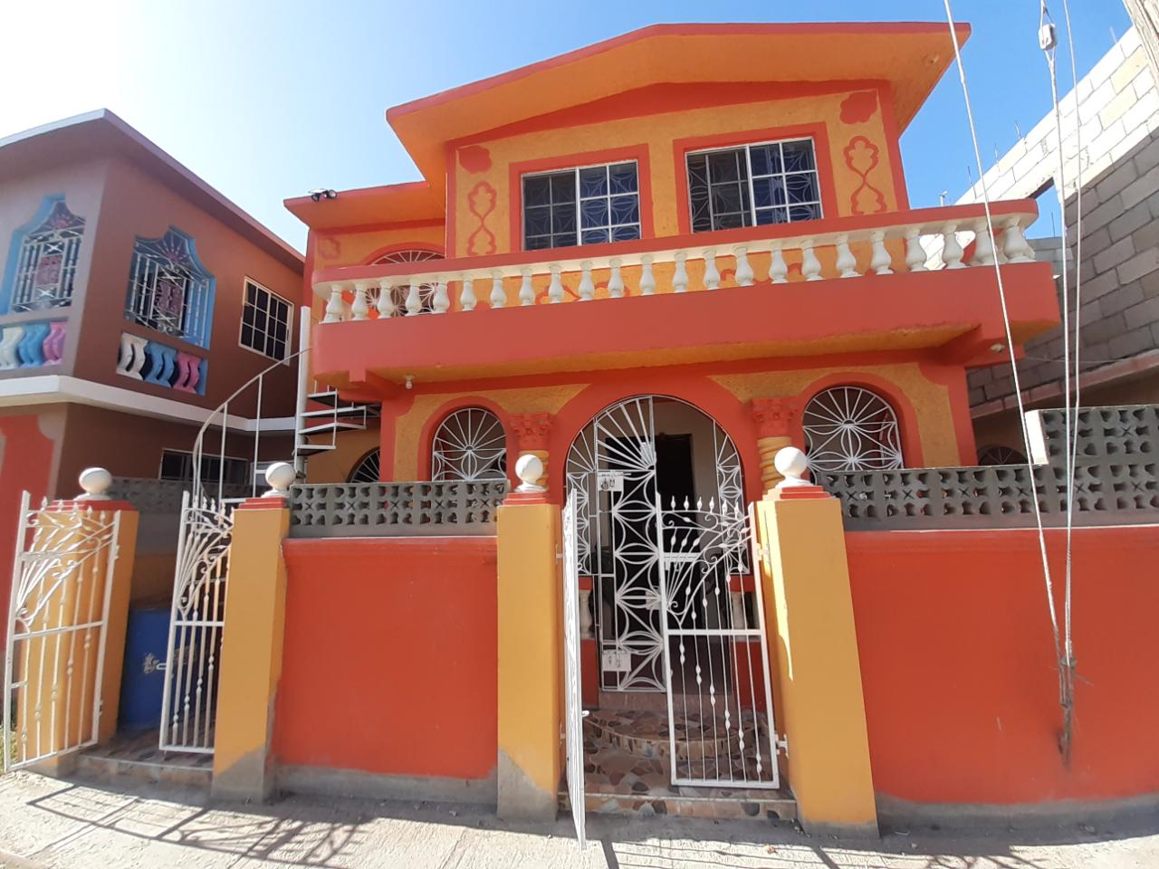 Townhouse For Sale MANLEY MEADOWS, Kingston 2 18,000,000 Keez