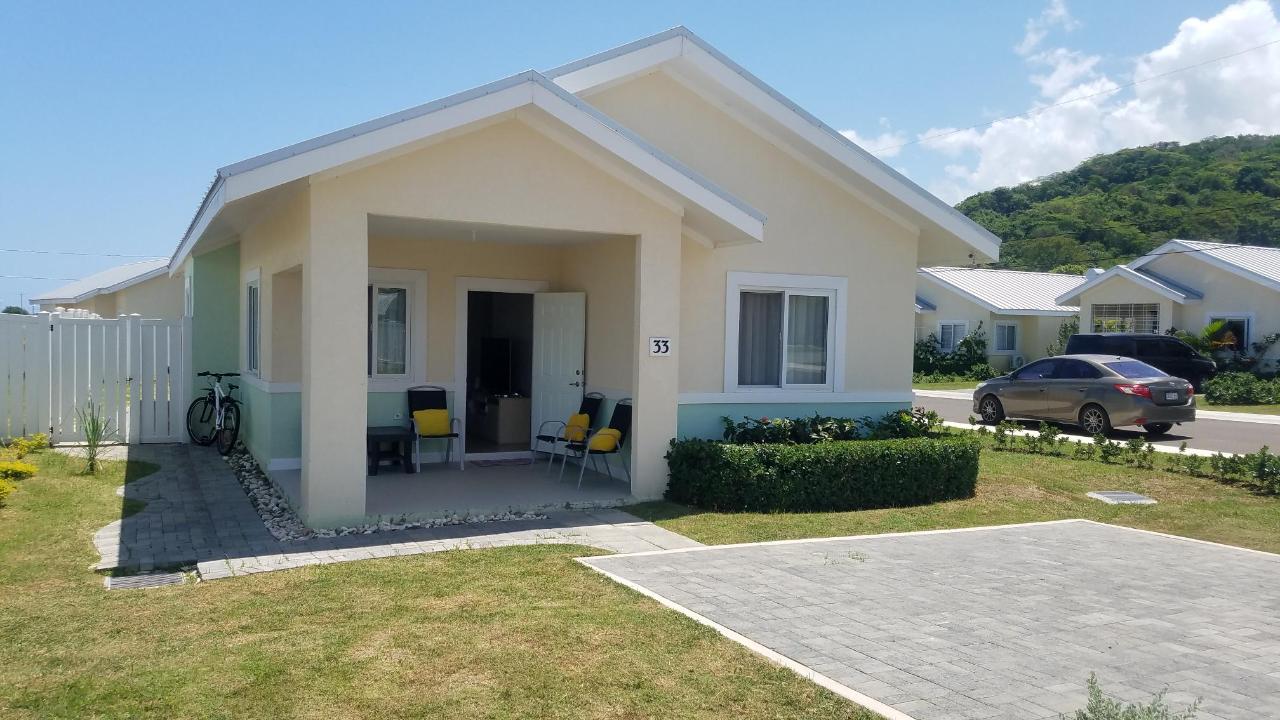 House For Sale OCEAN POINTE, Lucea 210,000 Keez