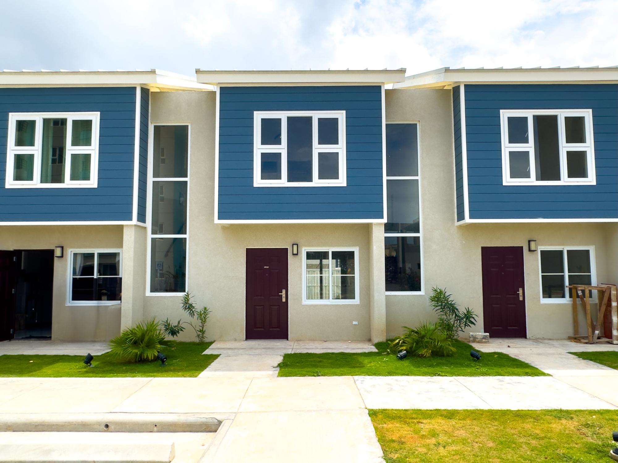 Townhouse For Sale NEW BRUNSWICK VILLAGE, Spanish Town 40,800,000