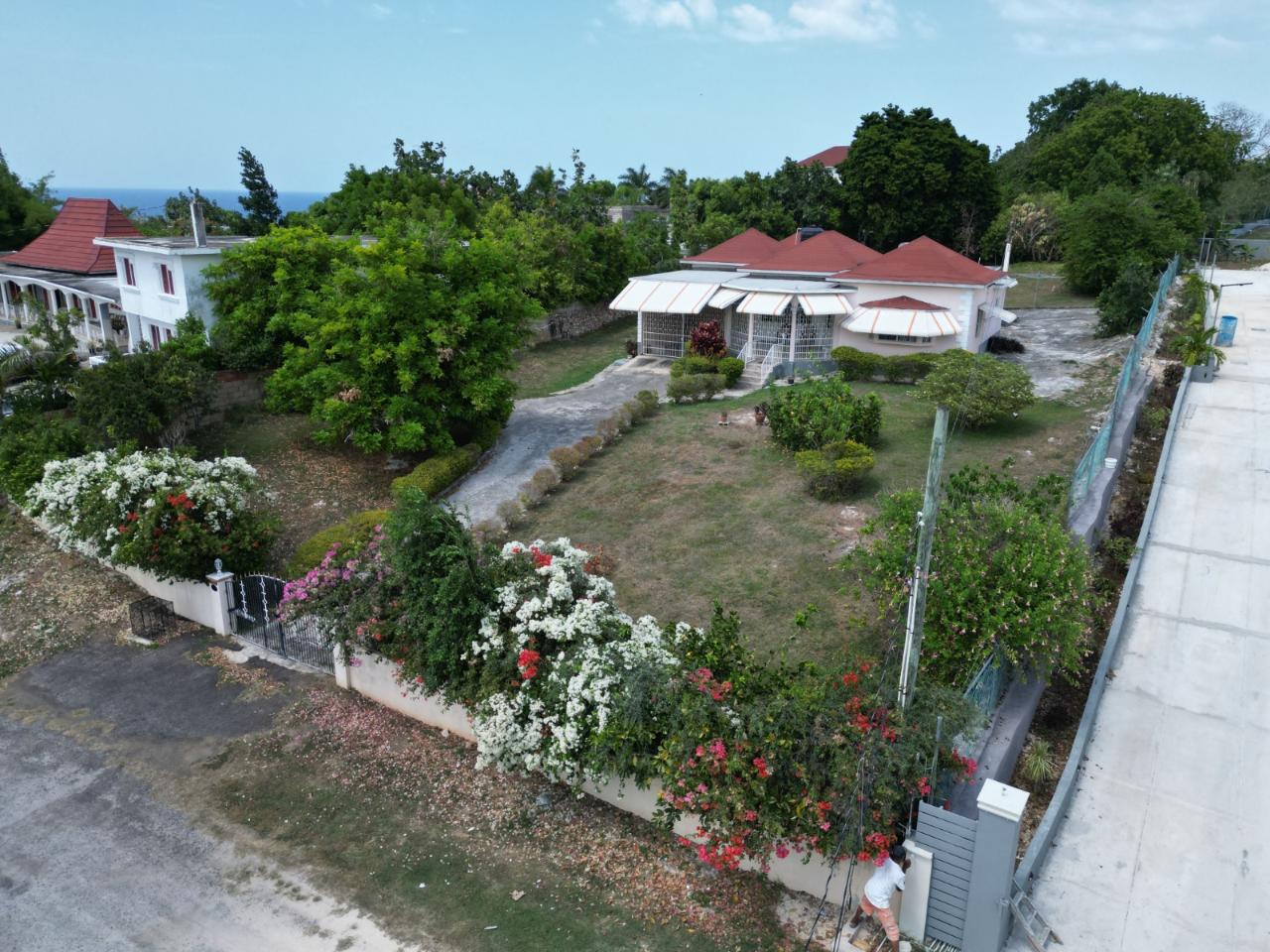 House For Sale IRONSHORE CRESCENT, CORAL, Montego Bay 399,950 Keez