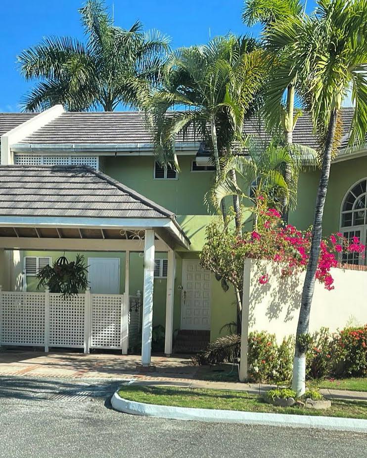 Townhouse For Rent SHORTWOOD ROAD, Kingston 8 2,400 Keez