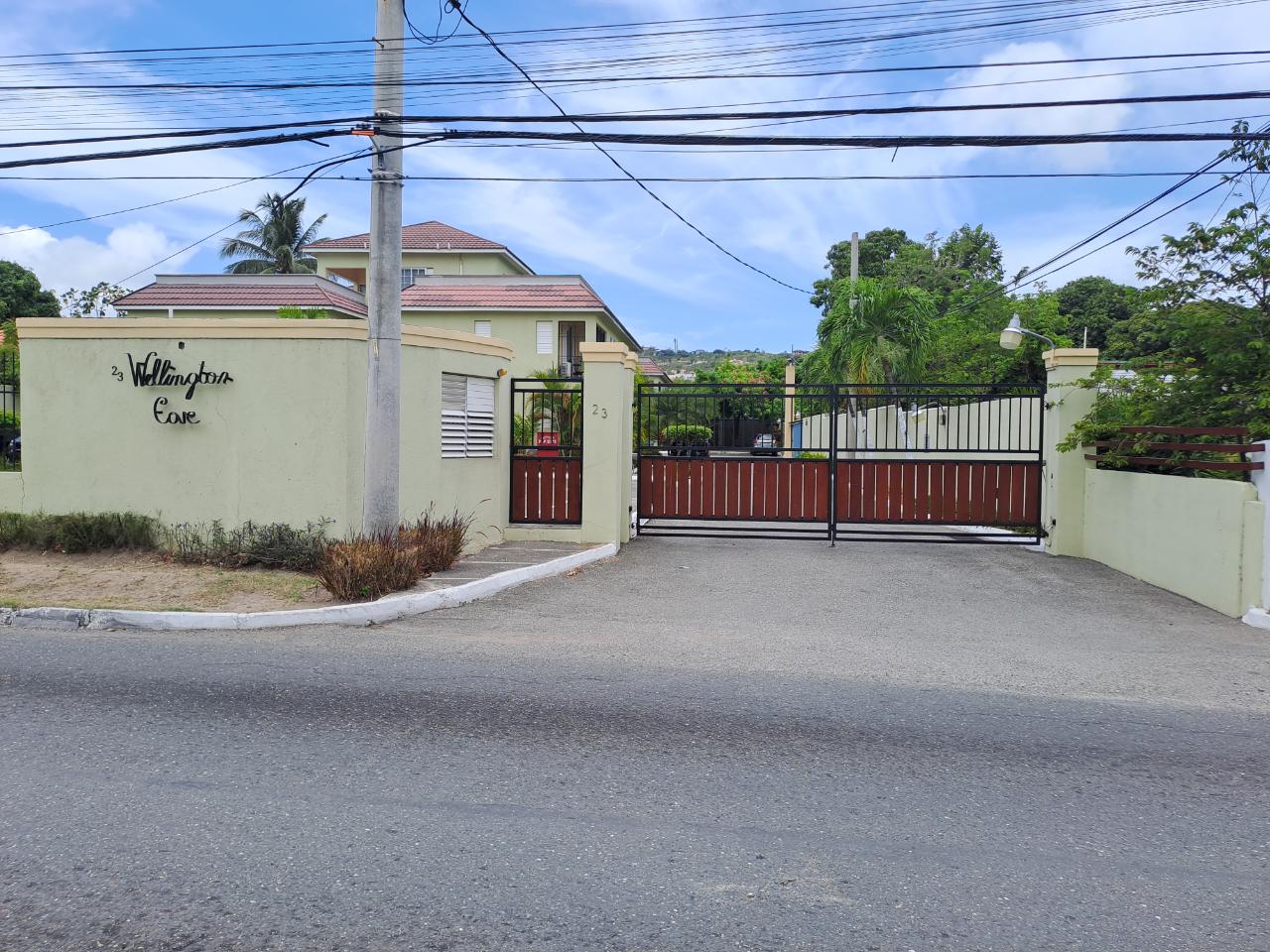 Apartment For Rent WELLINGTON DRIVE, Kingston 6 120,000 Keez