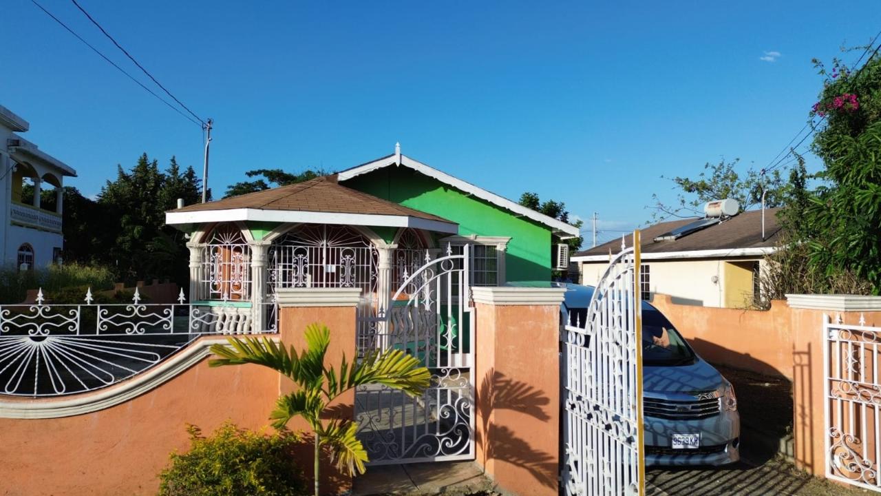 House For Sale FLORENCE HALL BLVD, Falmouth 23,500,000 Keez