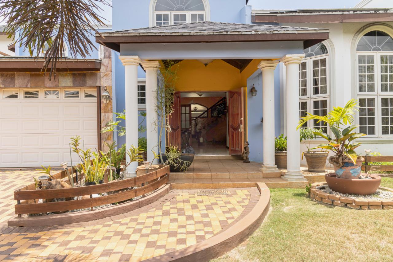 House For Sale AMETHYST DRIVE, Kingston 19 97,000,000 Keez