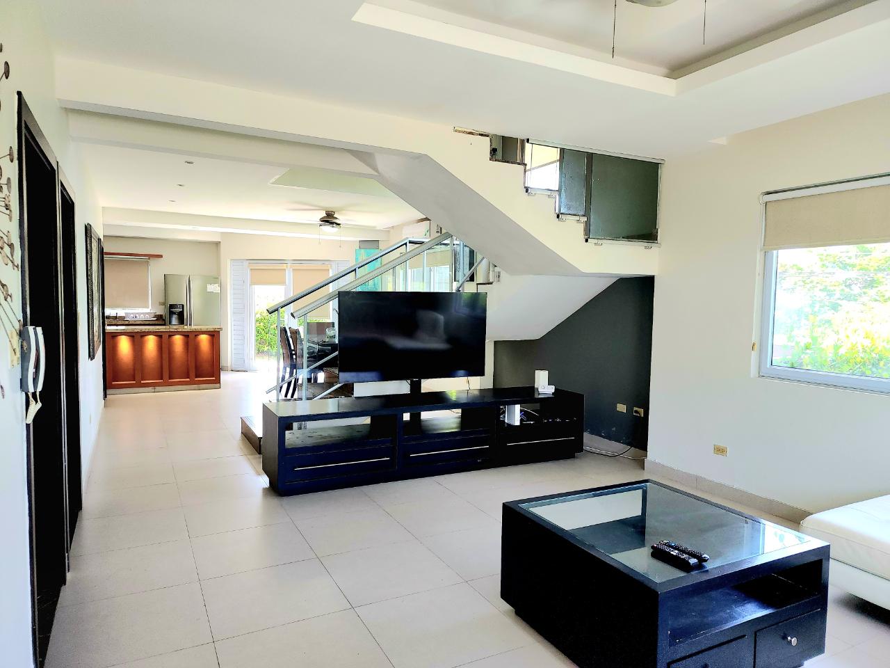 Townhouse For Rent MIRAMAR, Reading 2,700 Keez