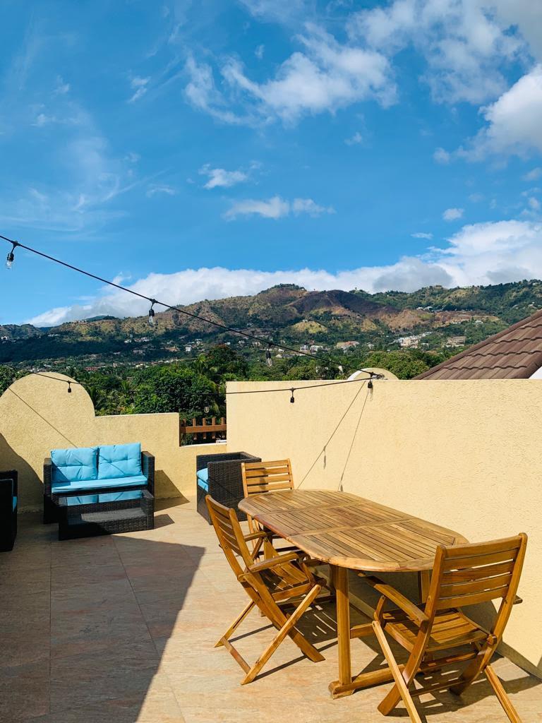 Apartment For Rent DURHAM AVENUE, Kingston 6 1,800 Keez