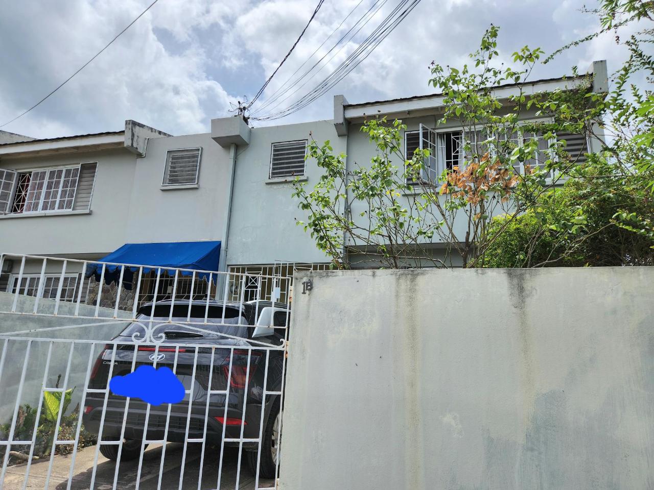 Townhouse For Sale DAISY AVENUE, Kingston 6 48,000,000 Keez