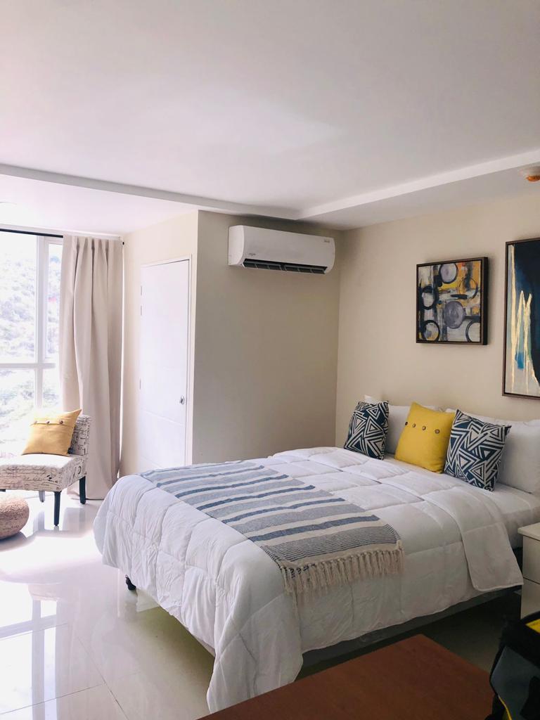 Apartment For Sale PORT ROYAL DRIVE, BAY FRO, 2914 100,000 Keez