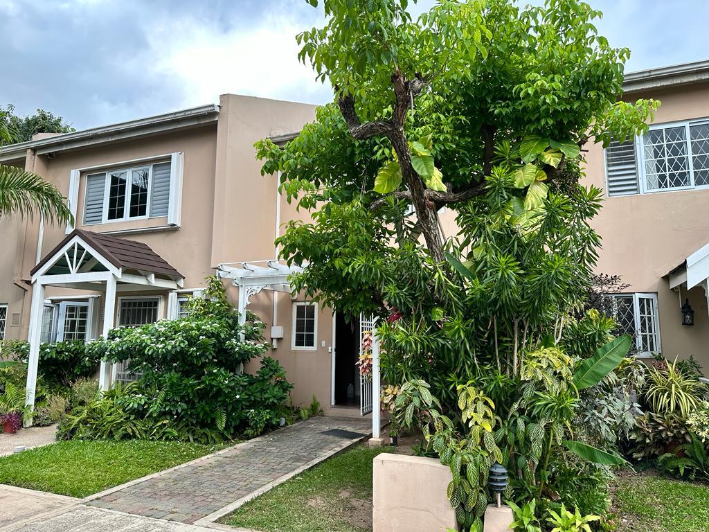 Townhouse For Rent MANOR PARK DRIVE, Kingston 8 1,950 Keez