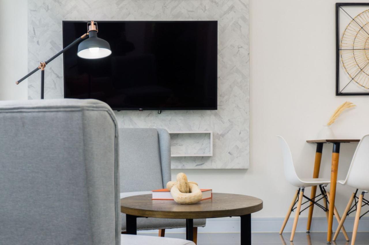 Apartment For Rent WELLINGTON DRIVE, KINGSTO, Kingston 6 1,600 Keez