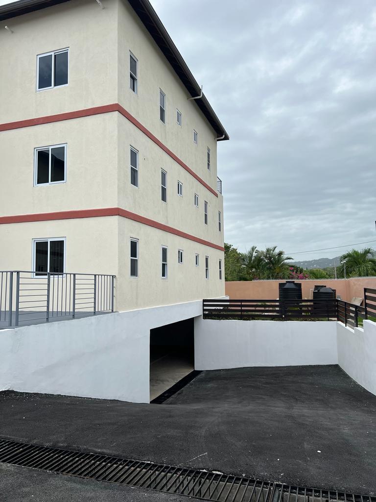 Apartment For Rent HALIFAX AVENUE, Kingston 6 175,000 Keez