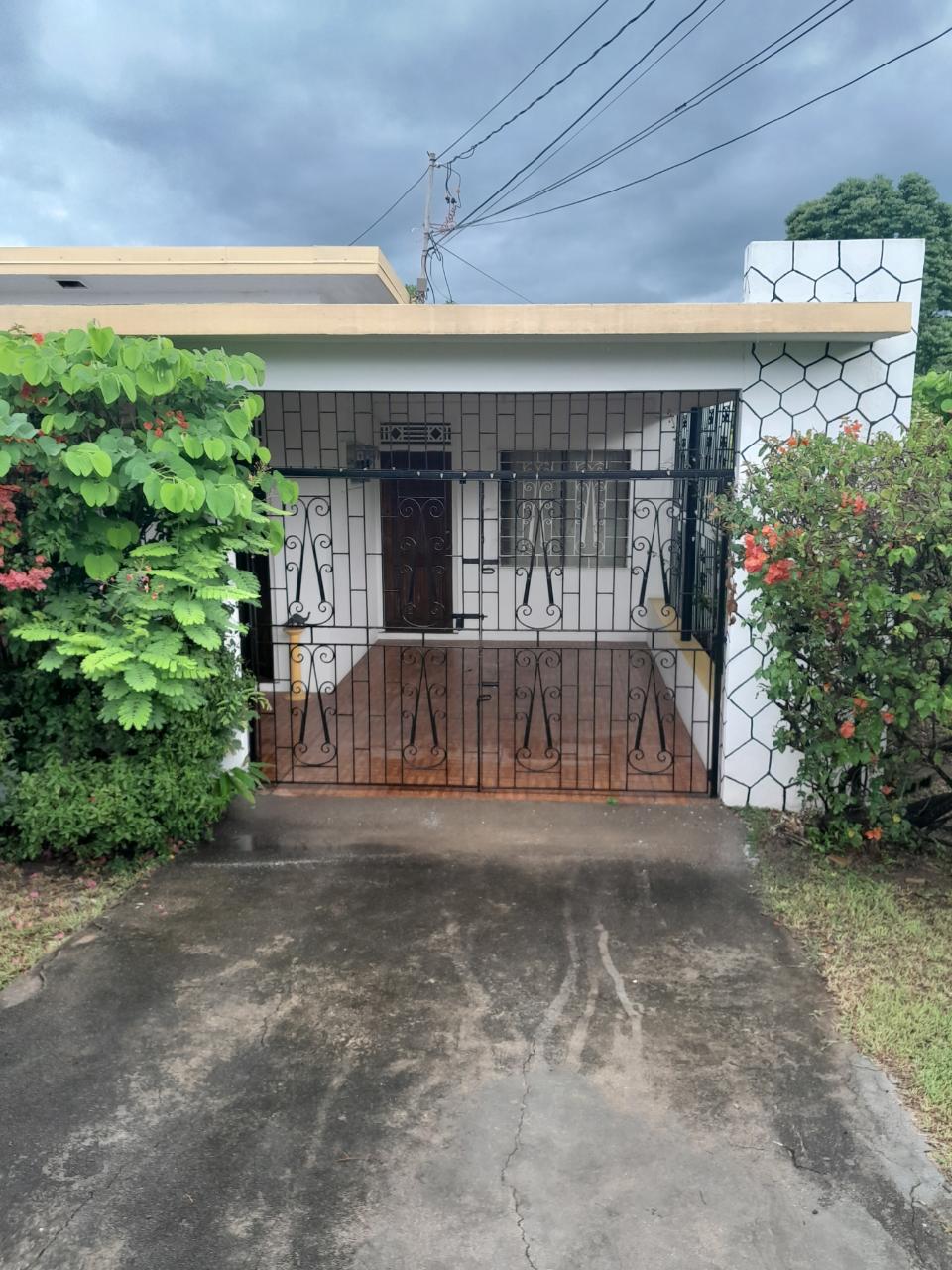 House For Sale STEVENSON AVENUE, Kingston 8 1,000,000 Keez