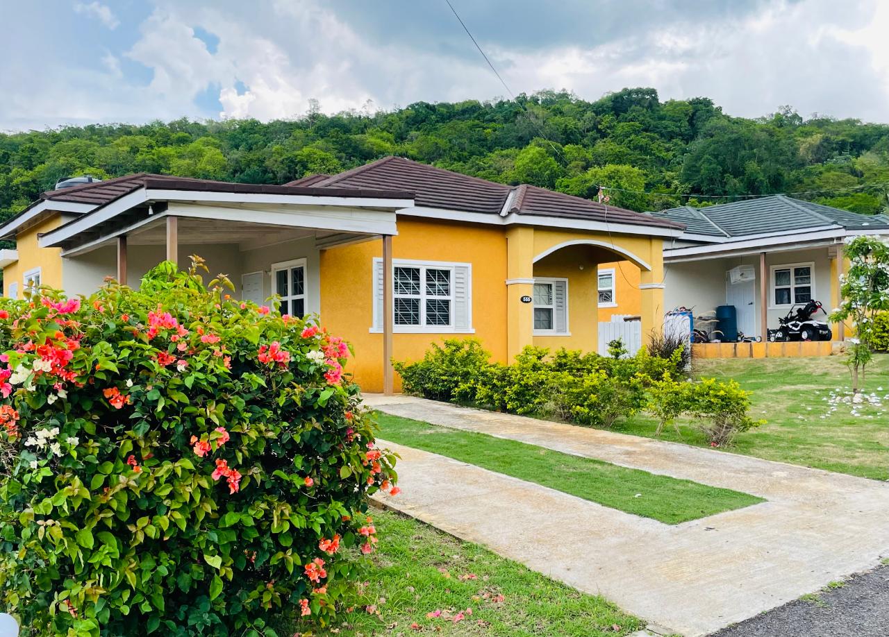 House For Sale DISCOVERY DR,THE SAVANNAH, Runaway Bay 41,000,000 Keez