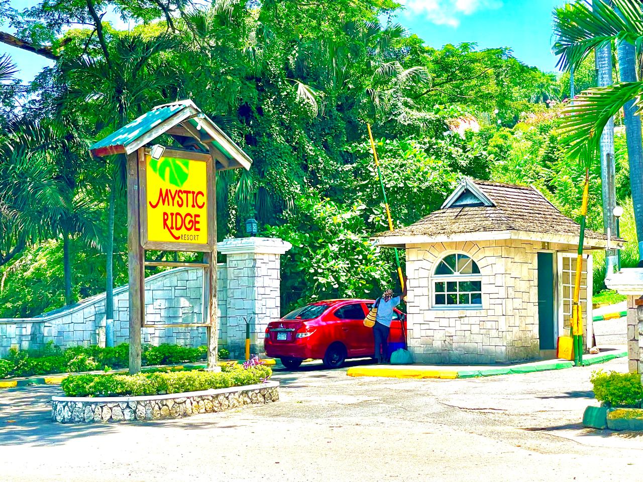 Resort / Villa For Sale MYSTIC RIDGE, Ocho Rios 275,000 Keez