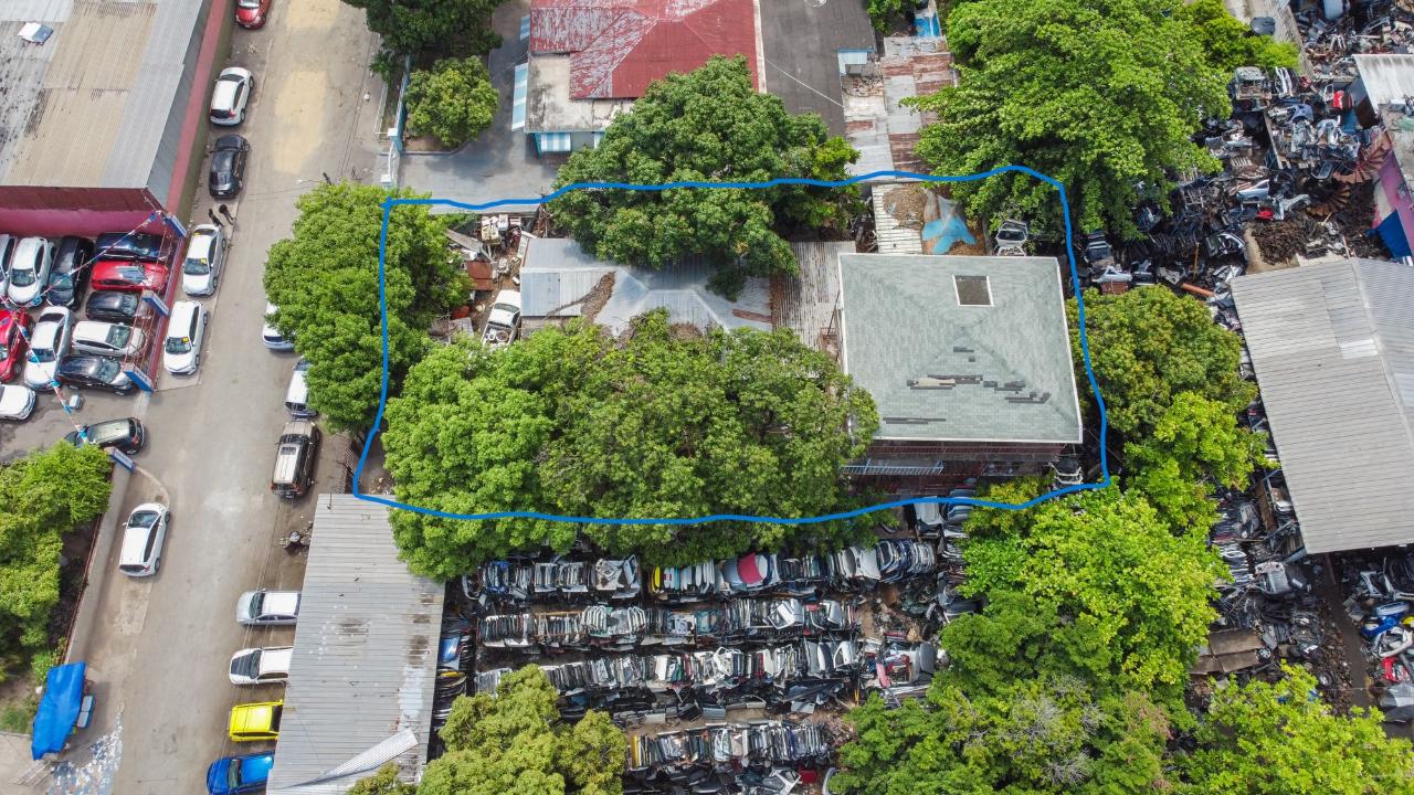 Offices / Commercial Bldg For Sale QUEENSBURY AVE, Kingston 11 55,000,000 Keez