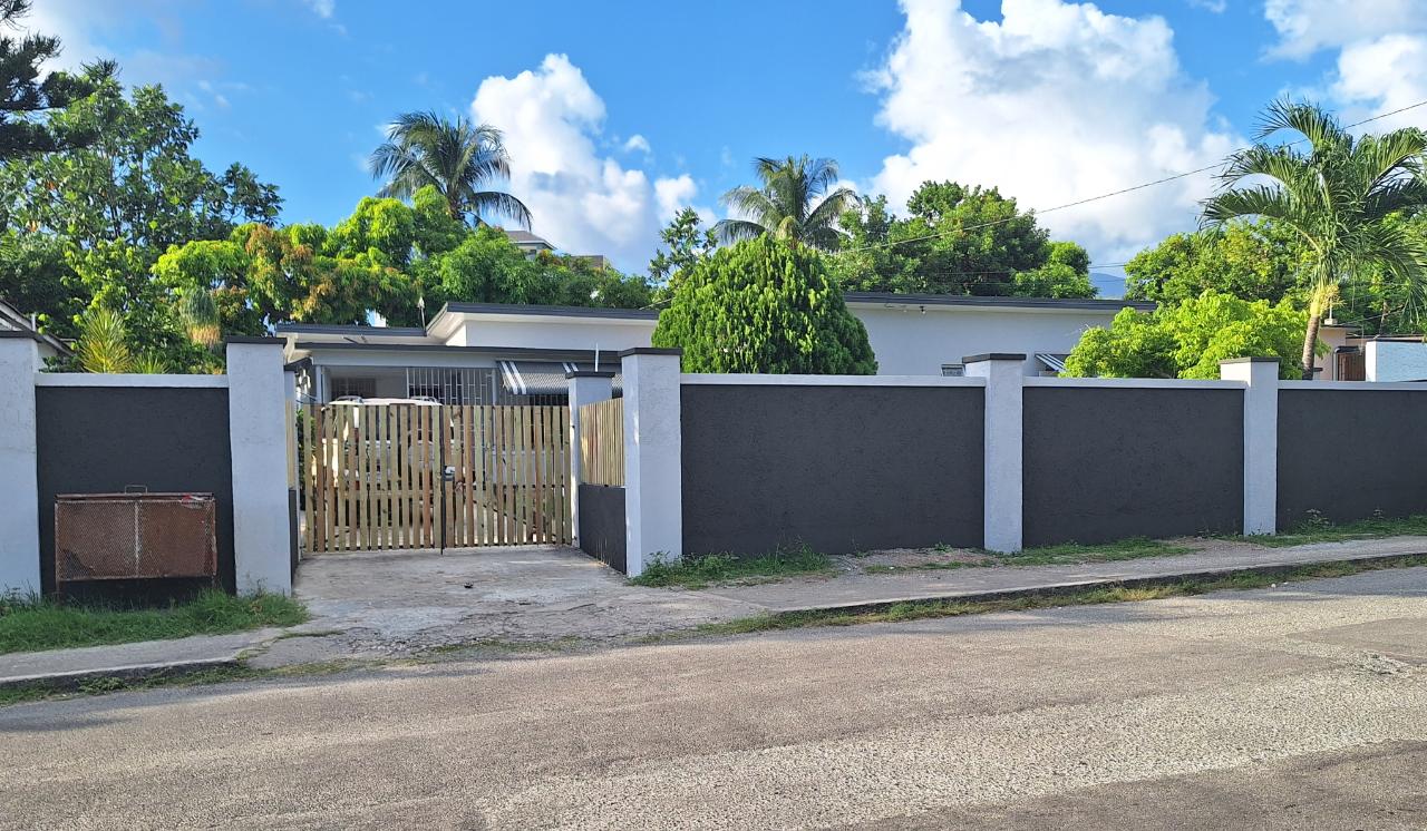 House For Rent ELIZABETH AVENUE, Kingston 10 135,000 Keez