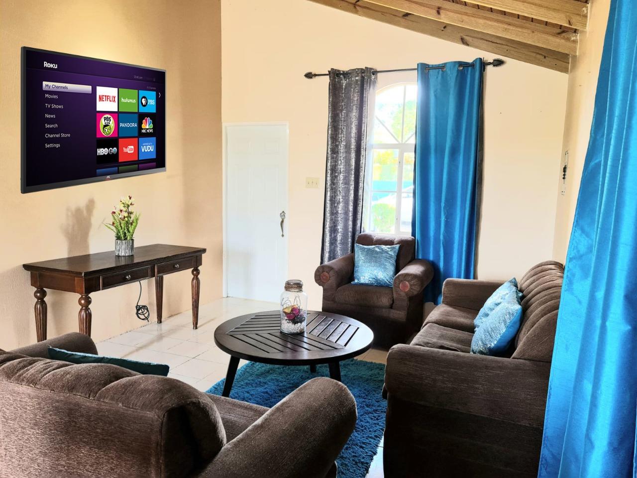 House For Rent FALCON PLACE, Falmouth 800 Keez