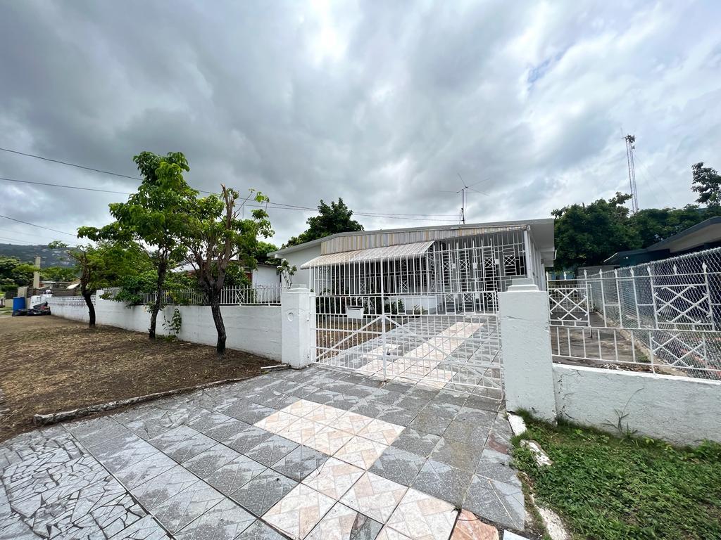 House For Rent EMERALD TERRACE, Kingston 19 150,000 Keez