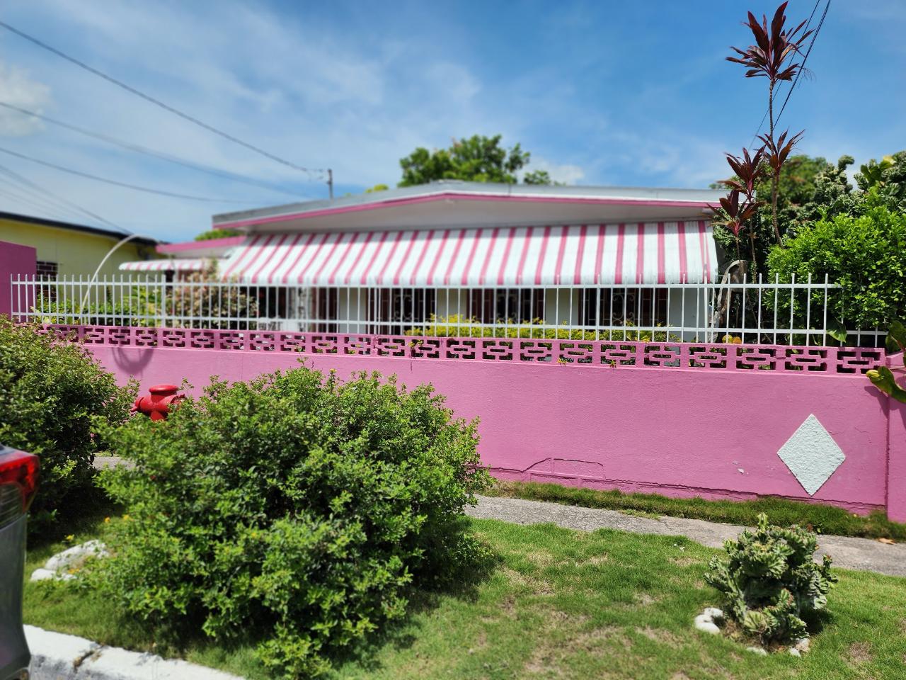 House For Sale TEMU PLACE, Kingston 20 32,000,000 Keez