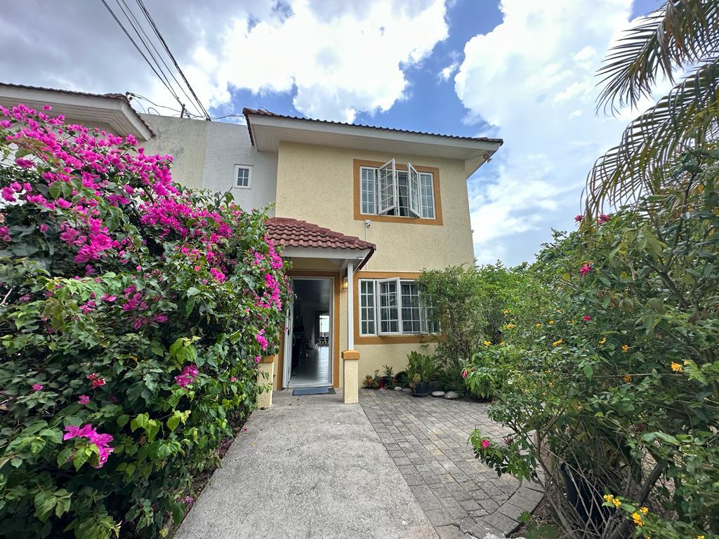 Townhouse For Sale EAST MOUNTAIN PRIDE AVENU, Kingston 6 570,000 Keez