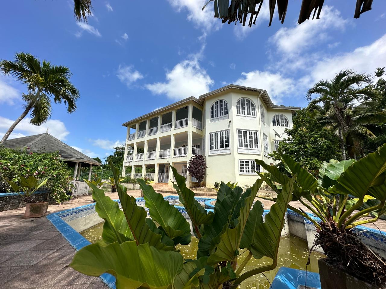 House For Sale UPTON, 756 450,000 Keez