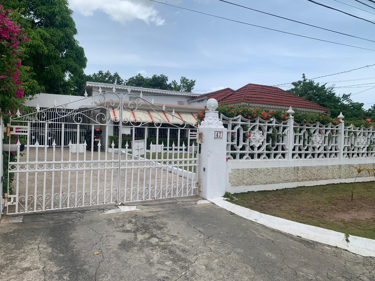 House For Sale LORRAINE AVENUE, Kingston 10 45,000,000 Keez