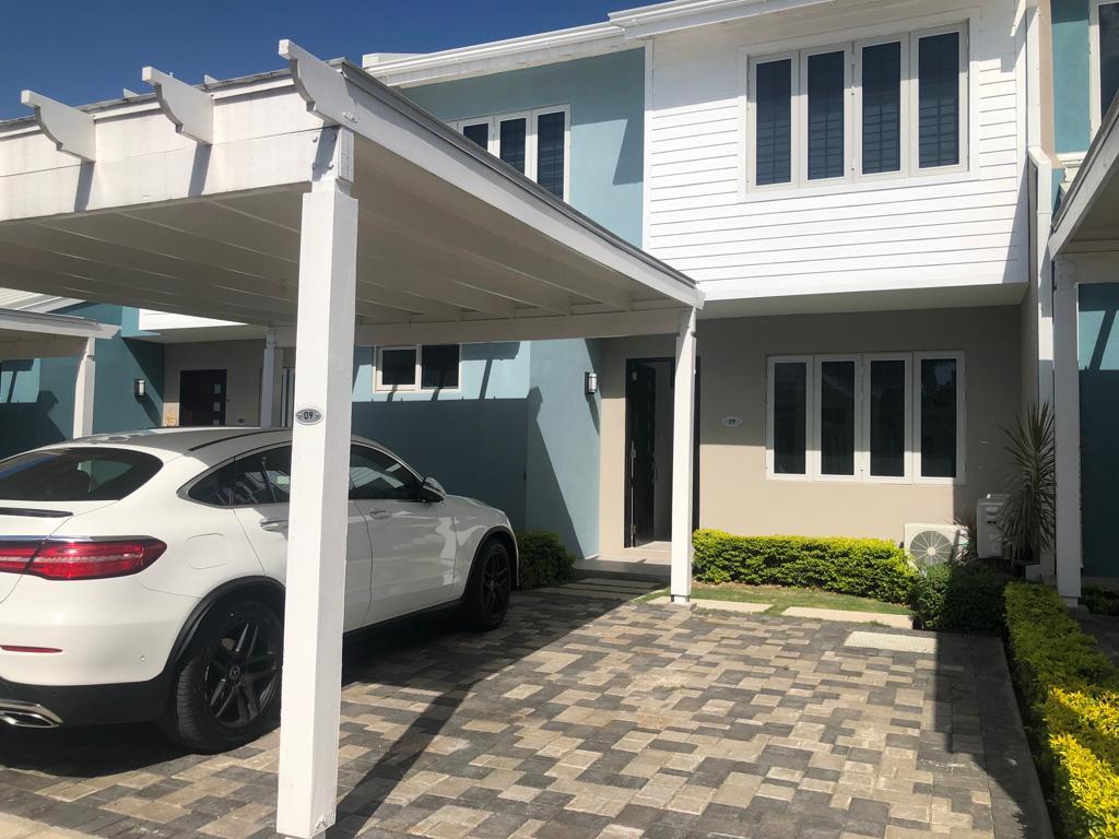 Townhouse For Rent SEYMOUR AVENUE, Kingston 6 3,000 Keez