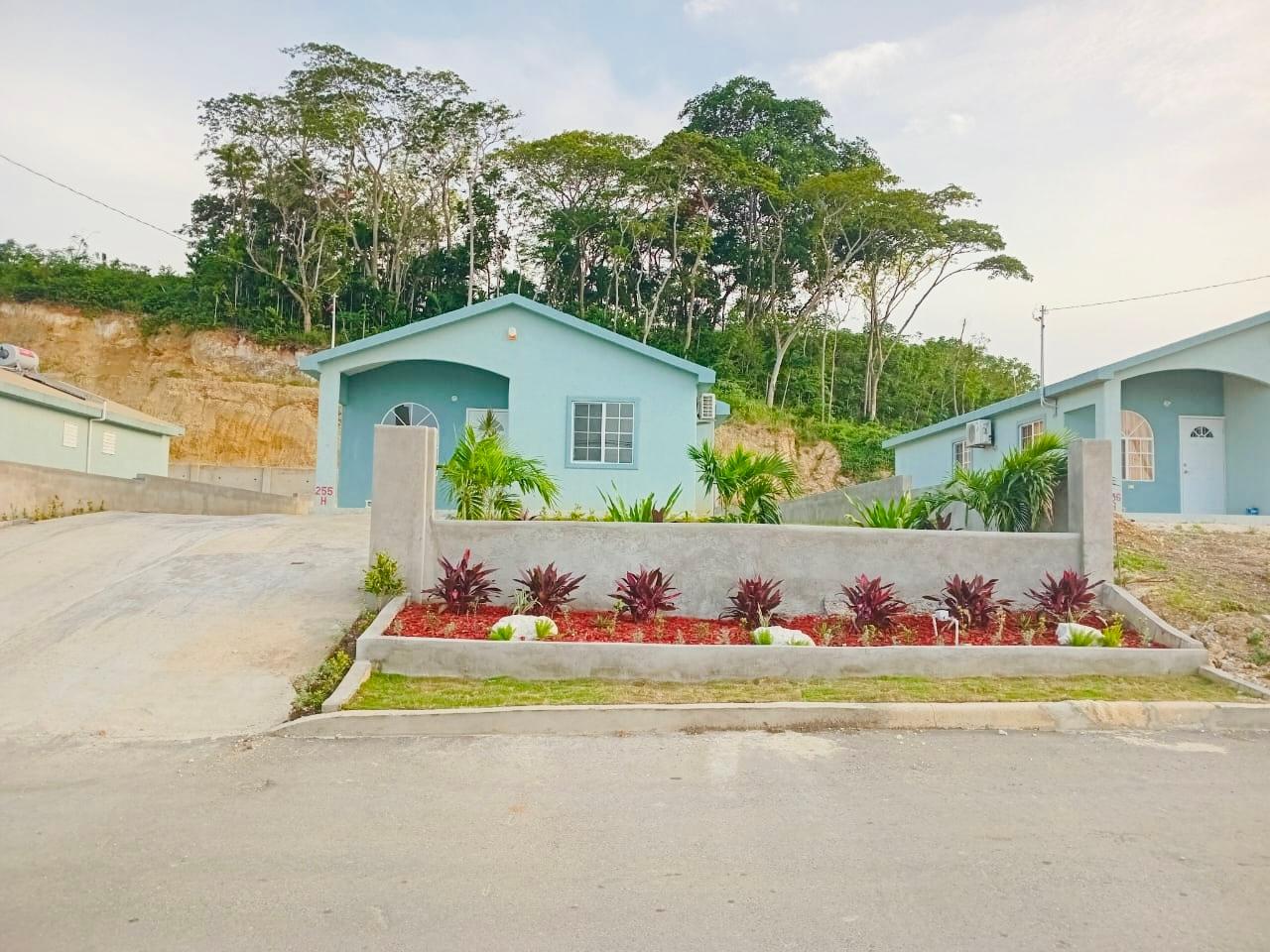 House For Rent PHASE 3, CAMELOT VILLAGE,, Discovery Bay 1,300 Keez
