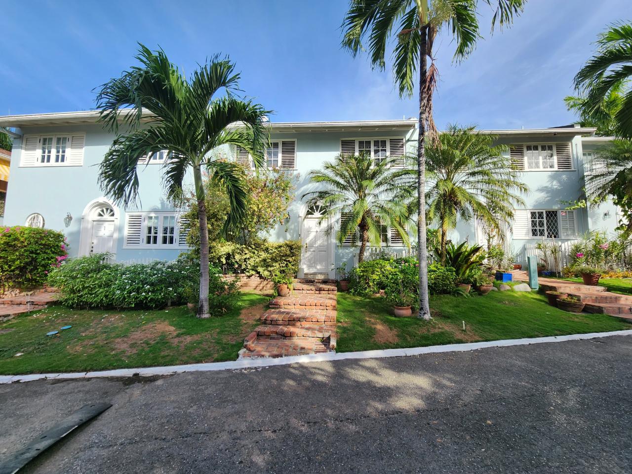 Townhouse For Rent MANOR PARK DRIVE, Kingston 8 2,500 Keez