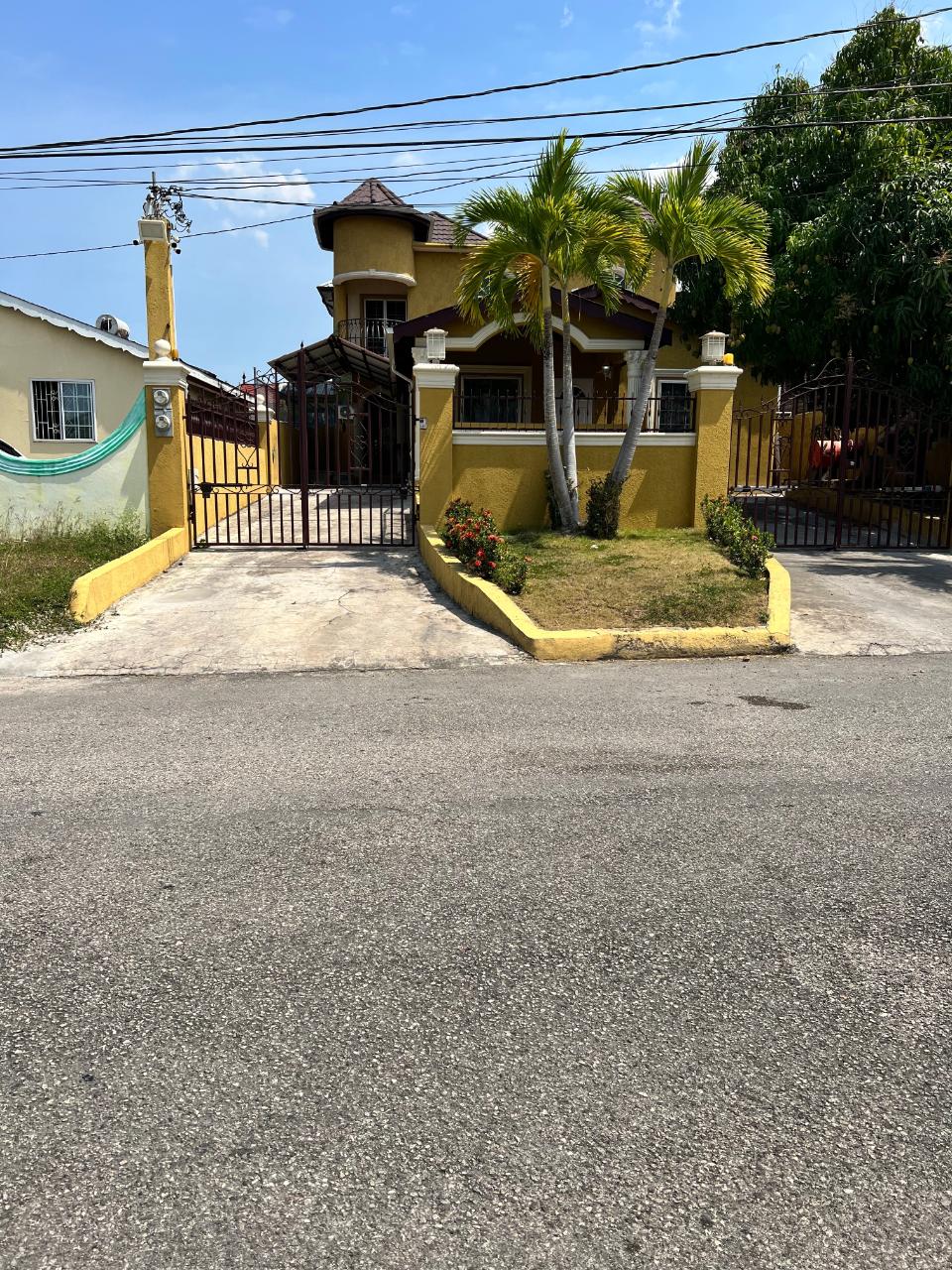 House For Sale BOGUE VILLAGE, Bogue 45,000,000 Keez