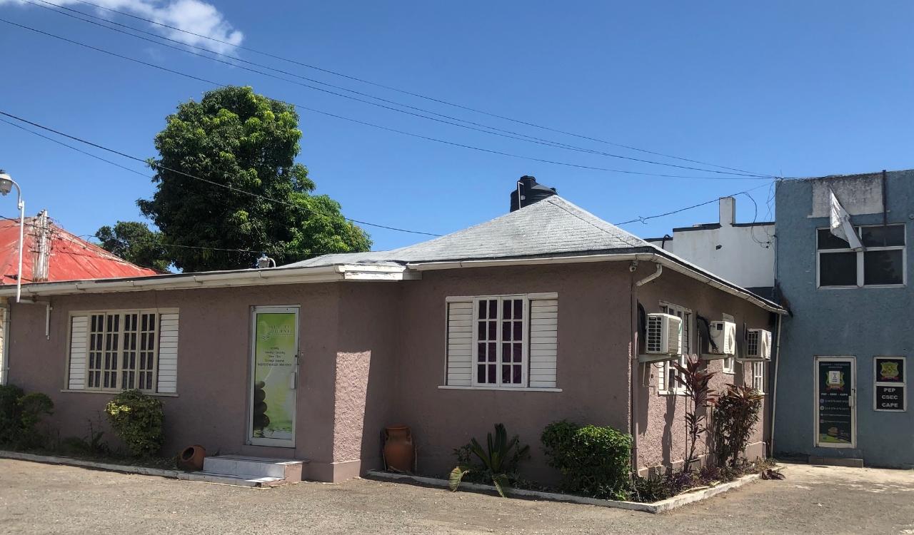 Offices / Commercial Bldg For Rent WESTMINISTER ROAD, Kingston 10